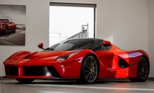 Ferrari-display