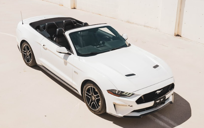 Rent Ford Mustang for a trip to Mount Charleston