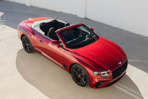 Red-Bentley-car