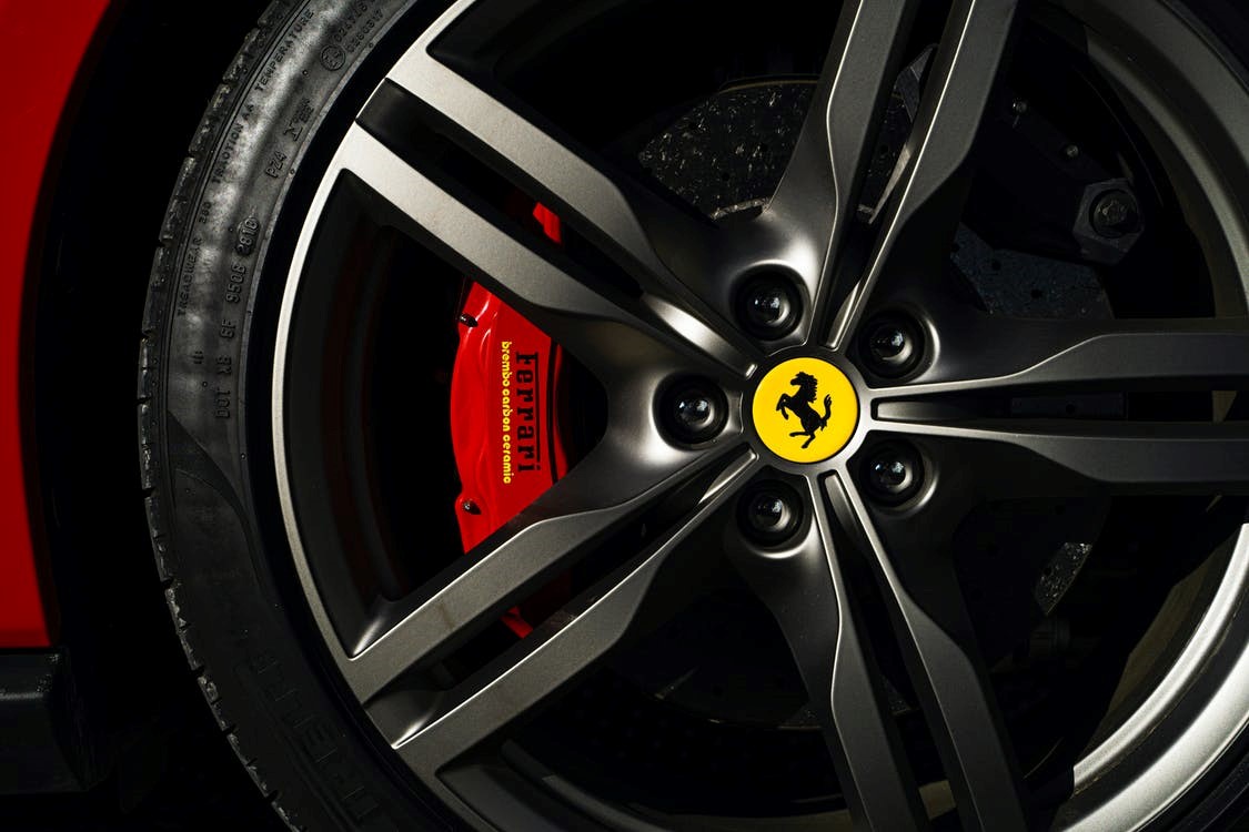 The Ferrari logo on a wheel
